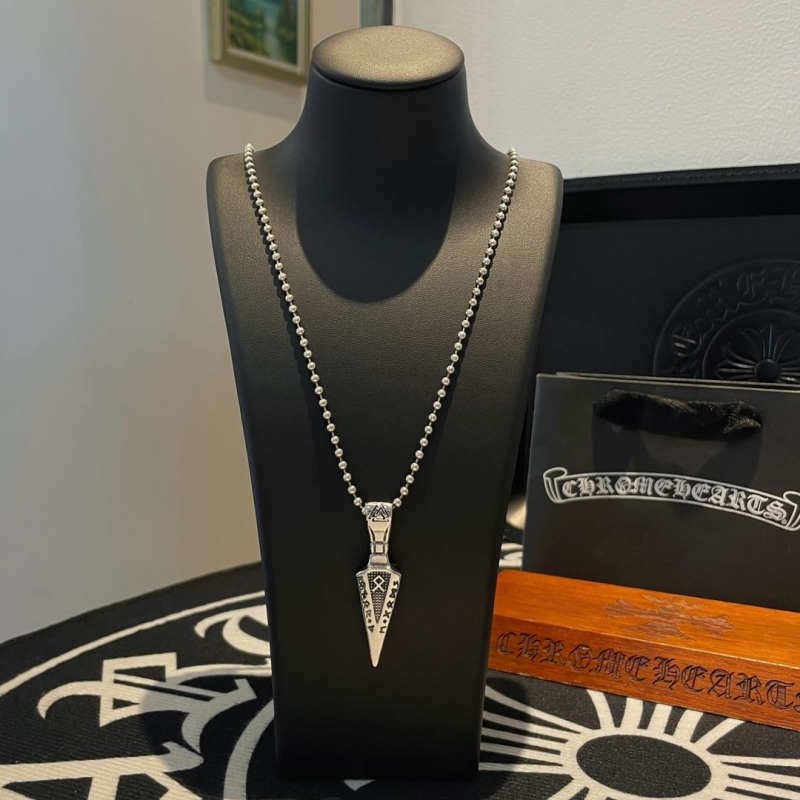 Ch**me He**ts necklaces